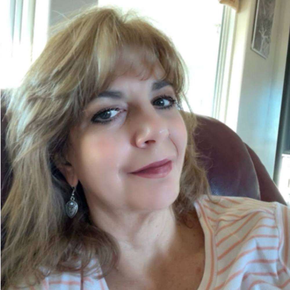 Meet your Posher, Debby